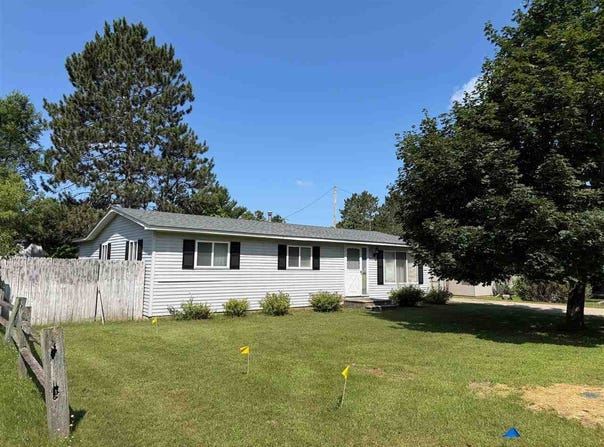 609 7th, East Jordan, MI 49727