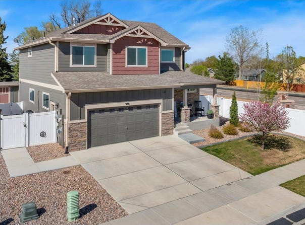 938 Scotch Pine Dr, Severance, CO 80550