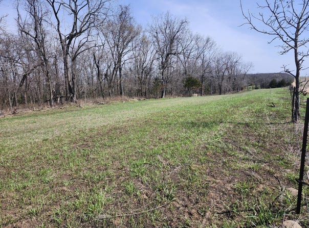 Huggins Road, Huggins, MO 65484