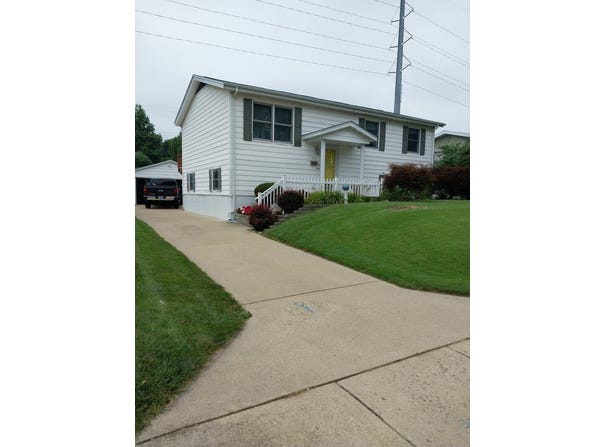 415 Southampton Drive, Decatur, IL 62526