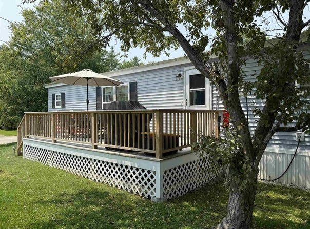 8 Sir Lancelot Drive, Exeter, NH 03833
