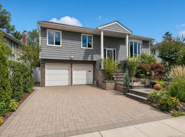 2919 Bond Drive, Merrick, NY 11566