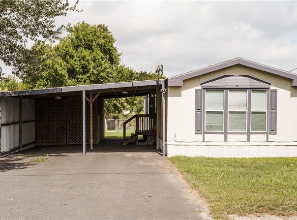 207 Dunbar Street, Refugio, TX 78377