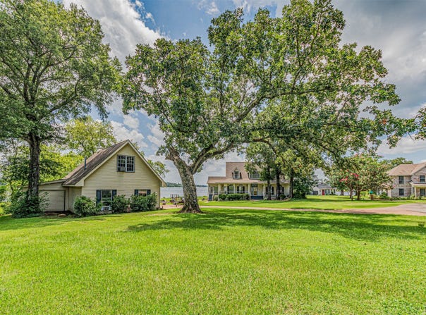 1747 County Road 1785, Yantis, TX 75497