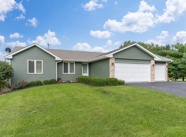 1062 Kingsway Lane, Byron, IL 61010