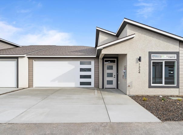 1334 Kalani Ct, West Richland, WA 99353
