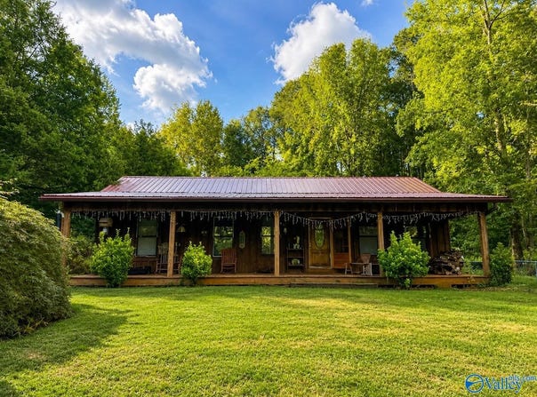113 North Drive, Somerville, AL 35670