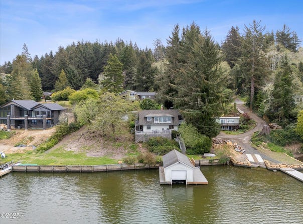 2871 NE E Devils Lake Road, Otis, OR 97368
