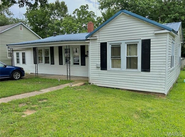 905 E 1st Street, Salem, MO 65560