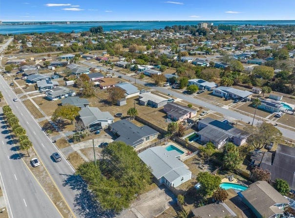 2340 Port Malabar Boulevard NE, Palm Bay, FL 32905