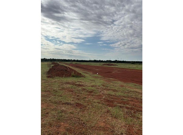 25765 Mariposa Lane, Cashion, OK 73016