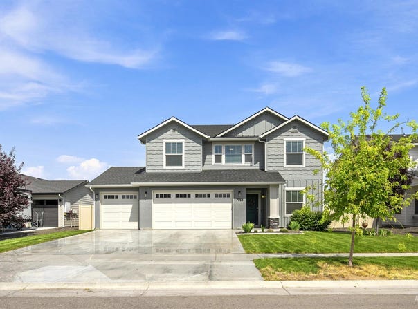 7758 E Rogue Dr, Nampa, ID 83687