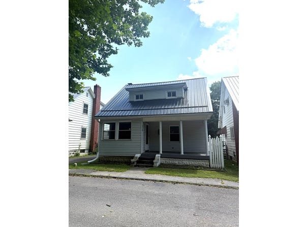370 State St, Mt. Union, PA 17066