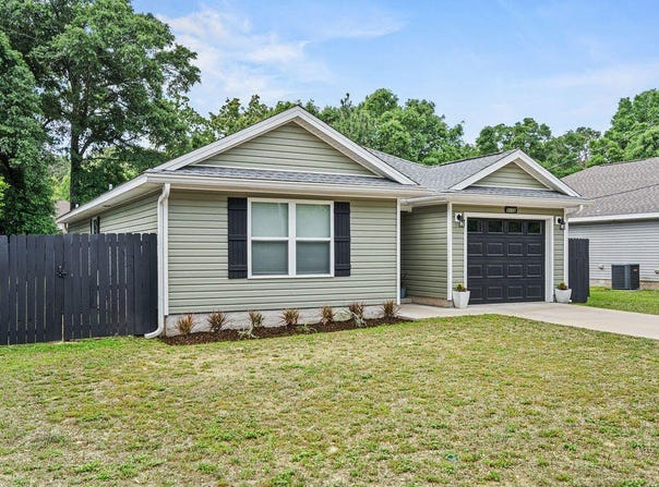 3172 Main Street, Crestview, FL 32539