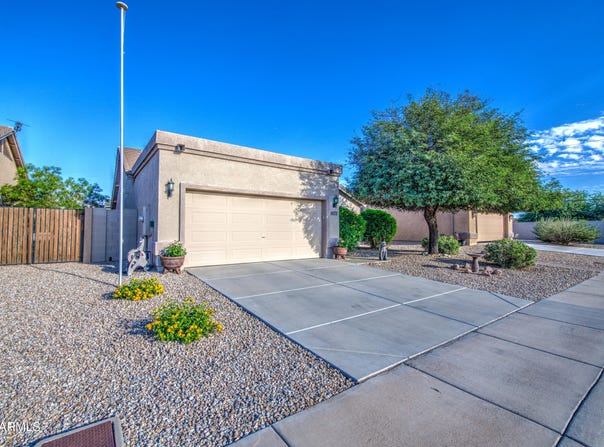 1575 S APACHE Drive, Apache Junction, AZ 85120