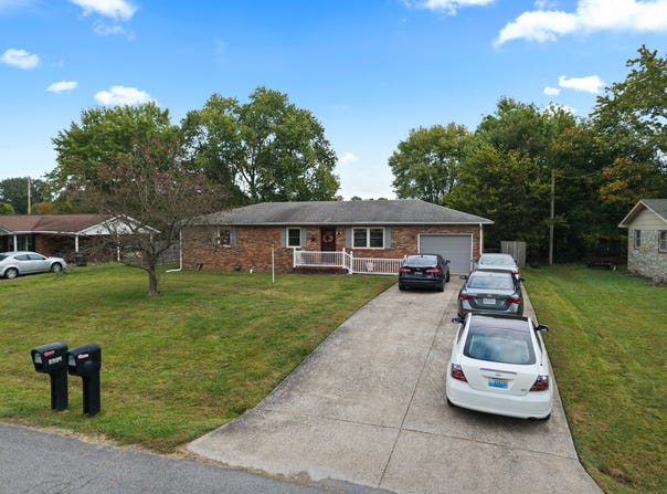 2054 Champ Drive, Paducah, KY 42003