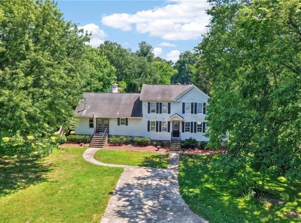 12 Holston Lane, Hampton, VA 23664