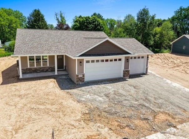 1632 EMERSON Court, GREEN BAY, WI 54313-2500