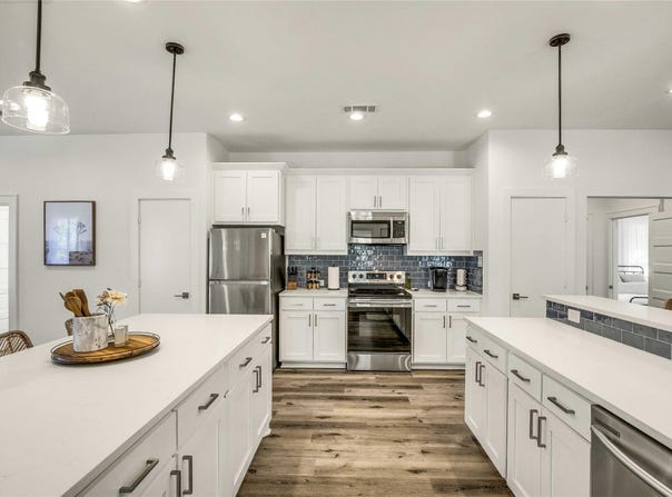 707 Highland Ave, Austin, TX 78703