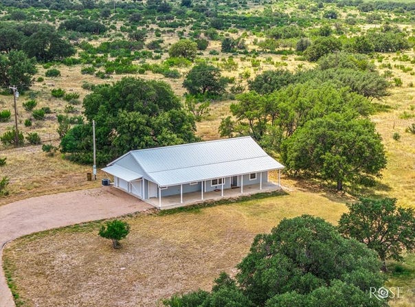 6343 County Rd 101, Mertzon, TX 76941