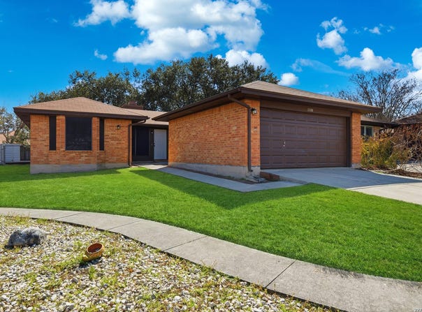 1300 Cyrus McCormick, Schertz, TX 78154