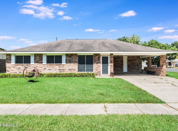 111 Lolly Drive, Lafayette, LA 70501