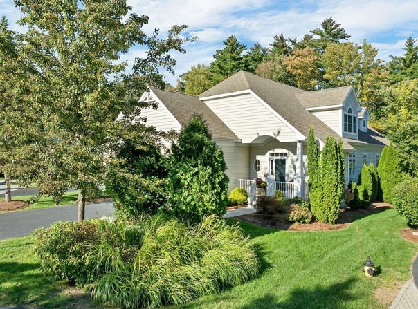 5 Metea Lane, Bedford, NH 03110
