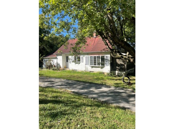 8163 W 200 S Road, Lyons, IN 47443