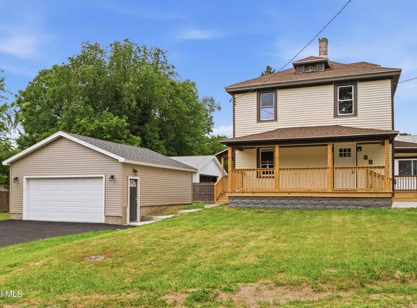 36 Heath Street, Corinth, NY 12822