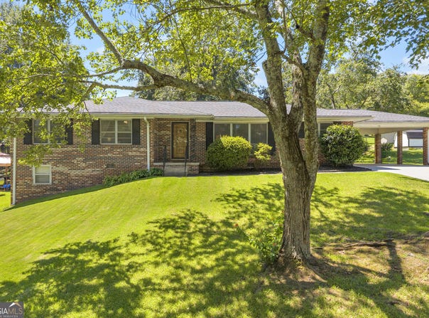 38 Julia Lane, Toccoa, GA 30577