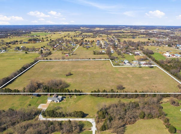 Brokenbow Road, Buffalo, MO 65622