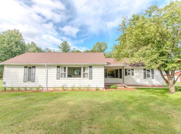 2919 N Castor Road, Coleman, MI 48618