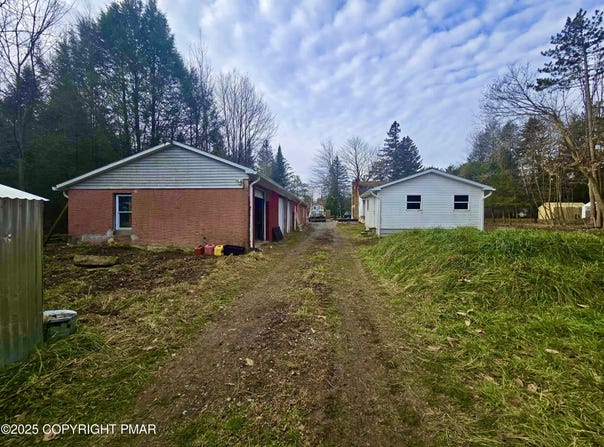4080 Route 115, Blakeslee, PA 18610