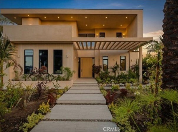15450 Huston, Sherman Oaks, CA 91403