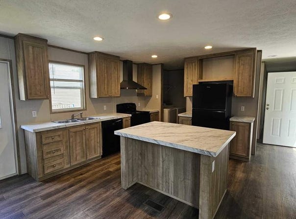 3211 Victor, Fort Wayne, IN 46818
