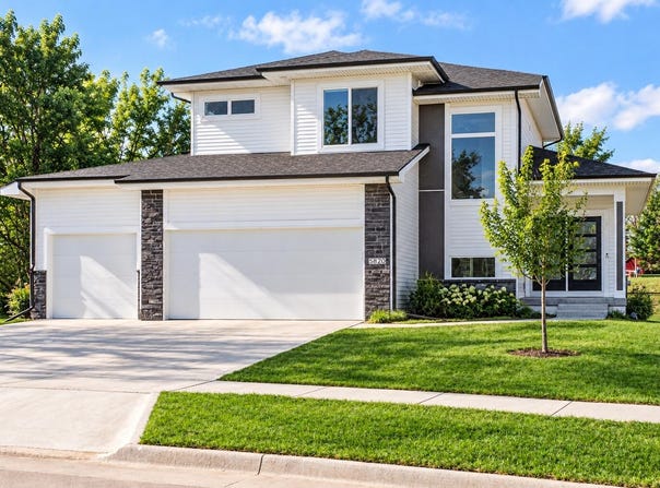 5820 Allerton Drive, Ames, IA 50014