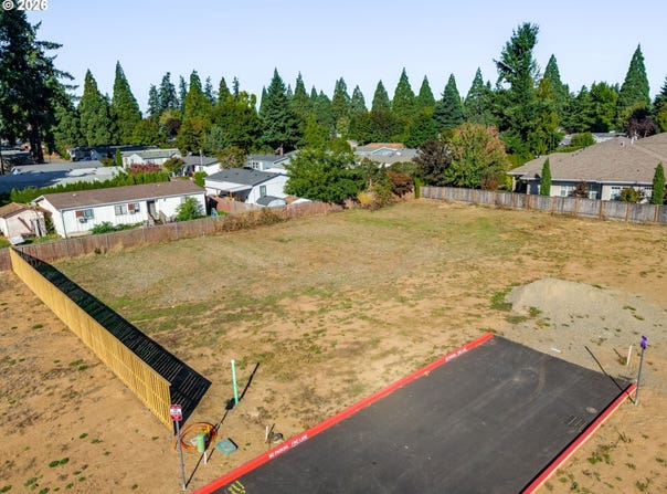 452 SW 15th Ave, Canby, OR 97013