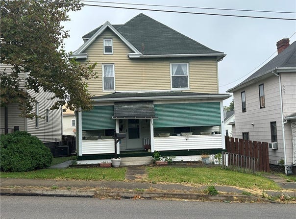 618 Morrell Ave, Connellsville, PA 15425