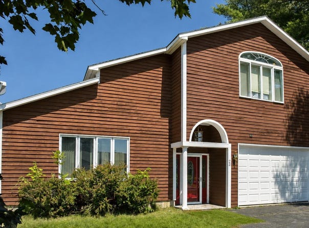 23 Orchard Circle, Lewiston, ME 04240