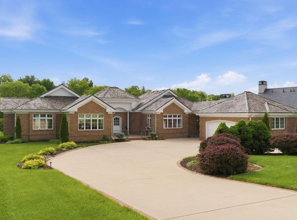 5722 S Castlebay Drive, Springfield, MO 65809
