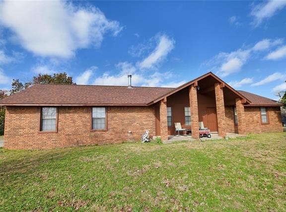5747 E 620 Road, Locust Grove, OK 74352