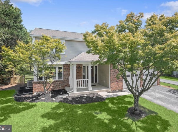 8733 CARDINAL FOREST CIR, LAUREL, MD 20723