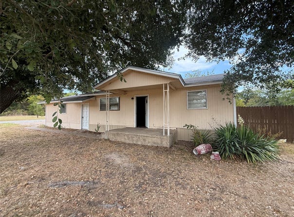 201 Waikiki Trail, Tool, TX 75143