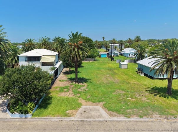 1144 S Arch, Aransas Pass, TX 78336