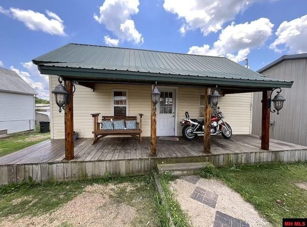 107 E 2ND STREET, Mountain View, MO 65548-0000