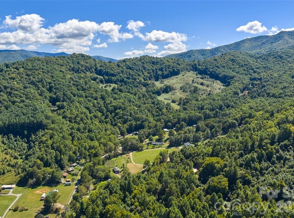 60 Spring Mountain Drive, Canton, NC 28716