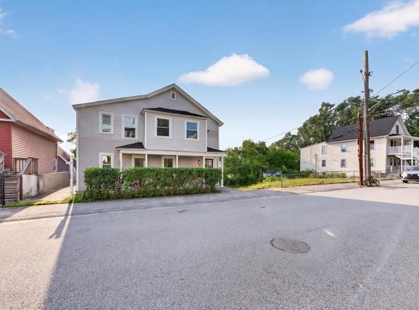 69 Orient St, Worcester, MA 01604