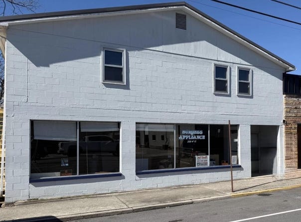 220 Fourth St, Crossville, TN 38555