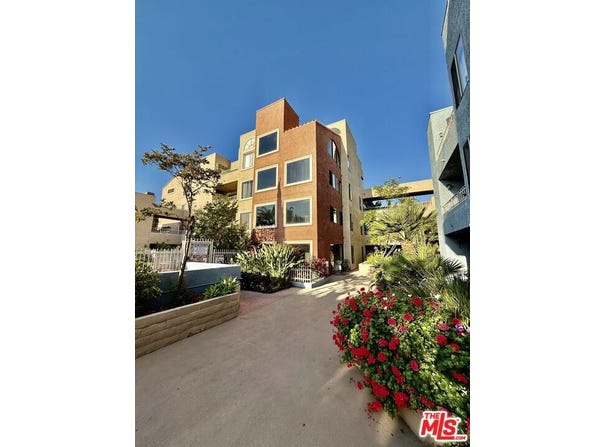 550 Orange Ave, Long Beach, CA 90802