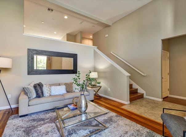 155 Sapphire LN, MORGAN HILL, CA 95037